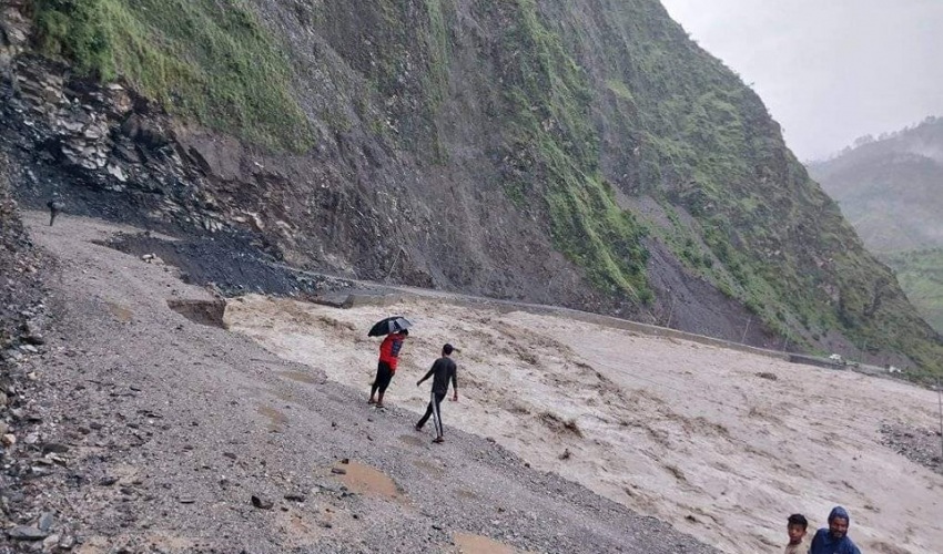 सुदूरपश्चिममा अवरुद्ध  सबै सडक सञ्चालन