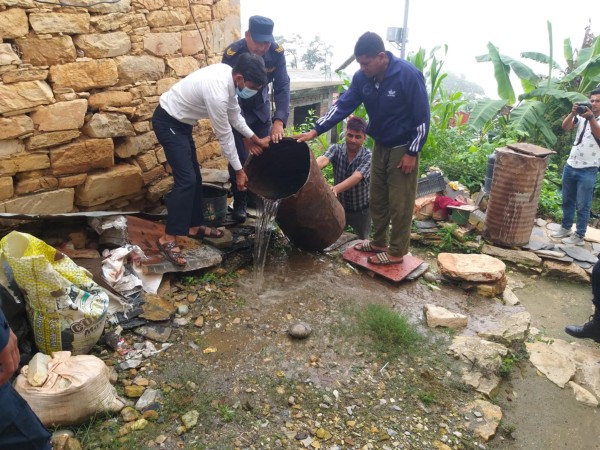 डेंगु नियन्त्रणका लागि बैतडीमा ‘लार्भा खोज र नष्ट गर’ अभियान 