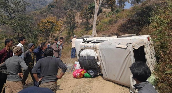 अपडेट: डडेल्धुराको परशुराममा जिप दुर्घटना,एक जनाको मृत्यु